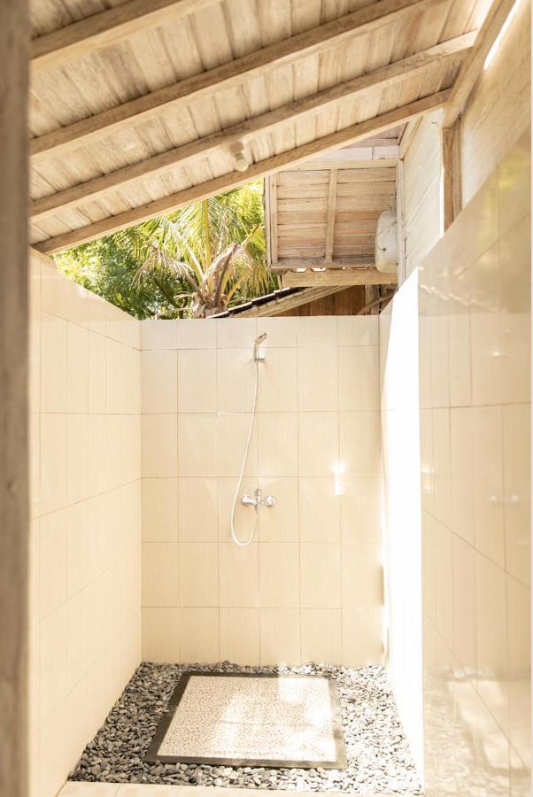 Coconut Village Guest House Lembongan Redpartner エクステリア 写真